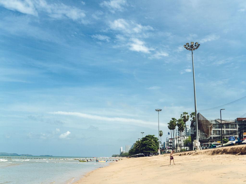 Beach 7 Condo Haat Jomtien Eksteriør bilde
