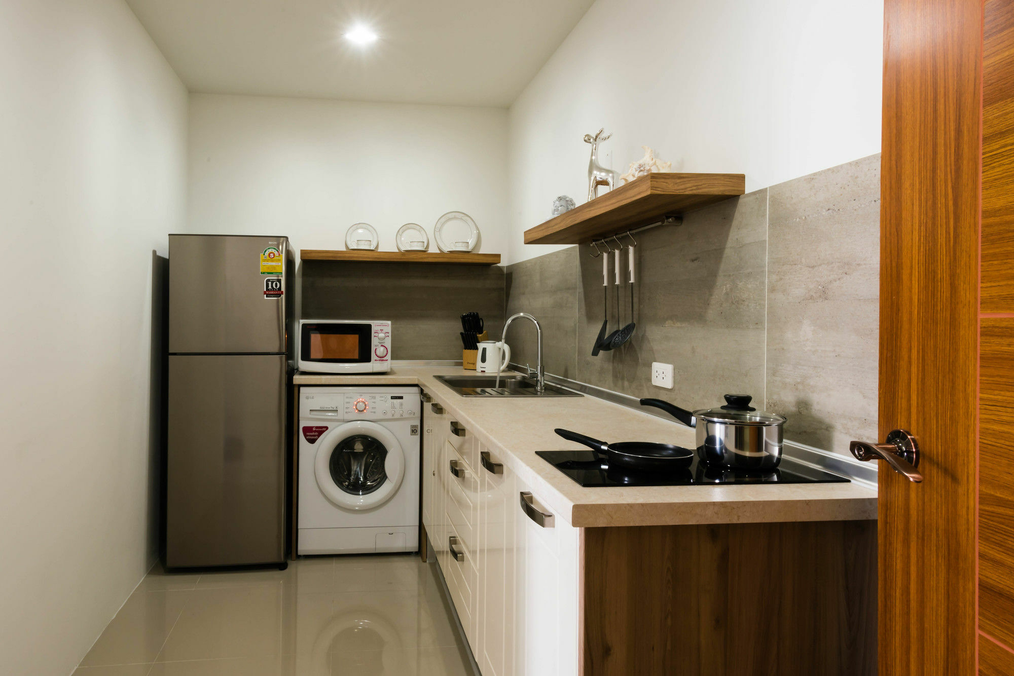 Beach 7 Condo Haat Jomtien Eksteriør bilde